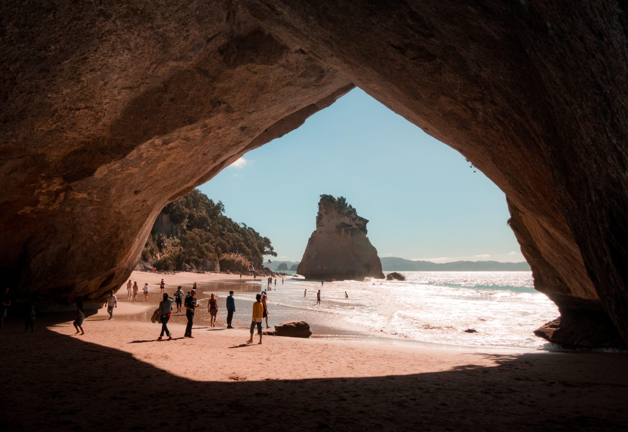 Bay of Islands Beauty: Bikini Bliss in Paihia and Russell